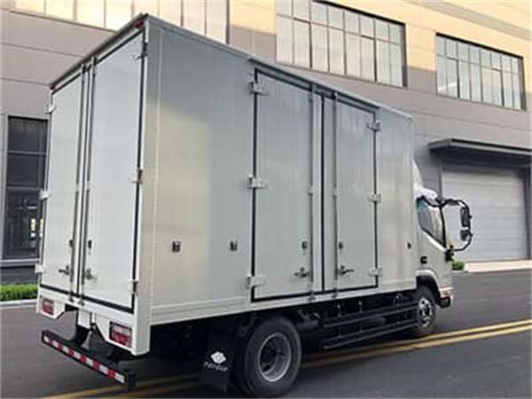 CFRT纖(xiān)維熱複合闆替代(dai)汽車傳統鋼構減(jian)重